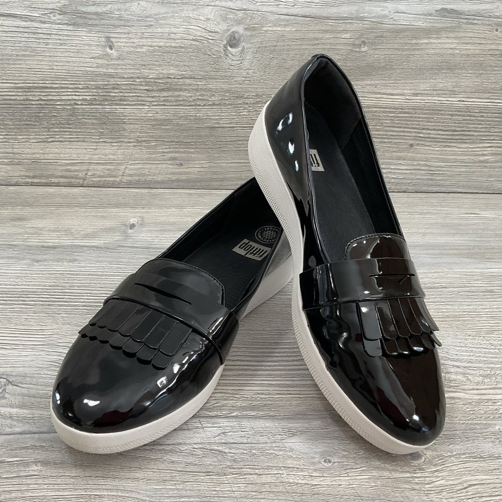 FITFLOP Womens Black Patent Leather Kiltie Fringey Sneaker Loafers Shoes Size 11